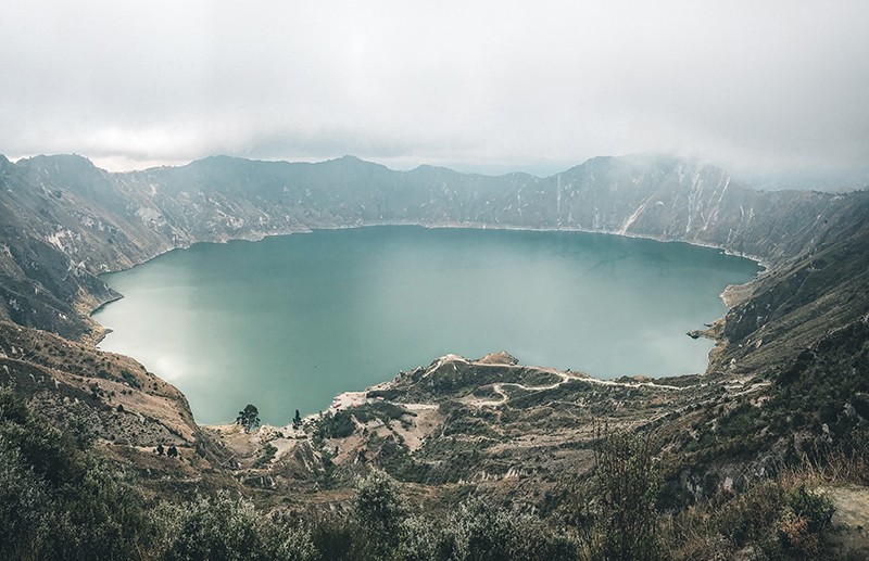 volcán y laguna de Quilotoa en Ecuador