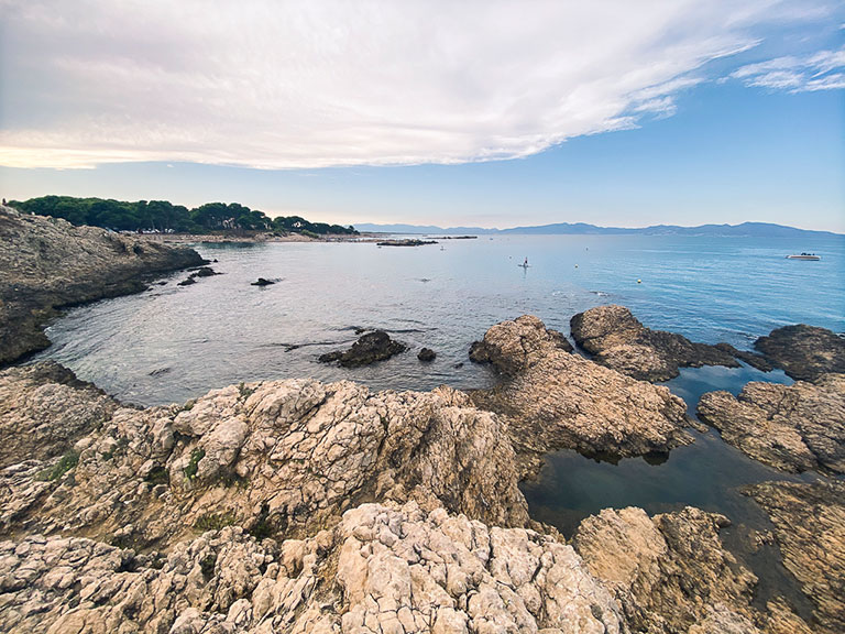 Calas cerca de la Escala