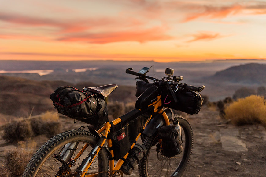 se puede hacer el camino de santiago en bicicleta